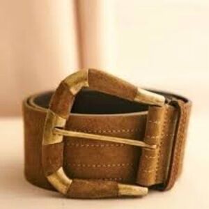NWOT- Sezane Tan Leather Belt with Gold Buckle- T 80